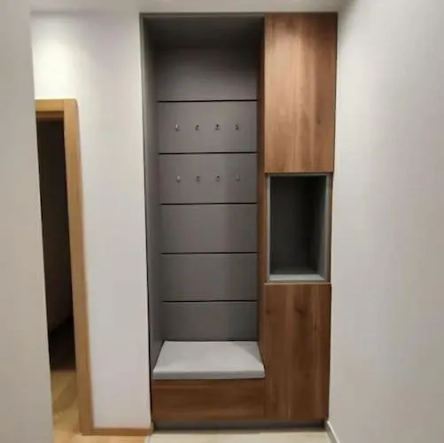 Pino Marengo アパート ズラティボール